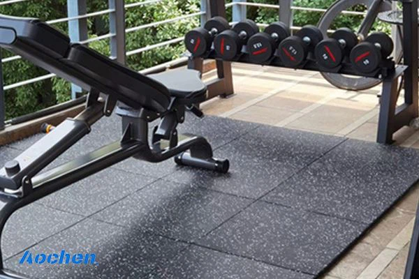 Fonksiyonel Antrenman Salonu ve Süper Kauçuk Spor Zeminler İçin Mükemmel